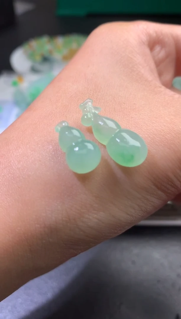 未镶嵌定制翡翠春****薇毛货