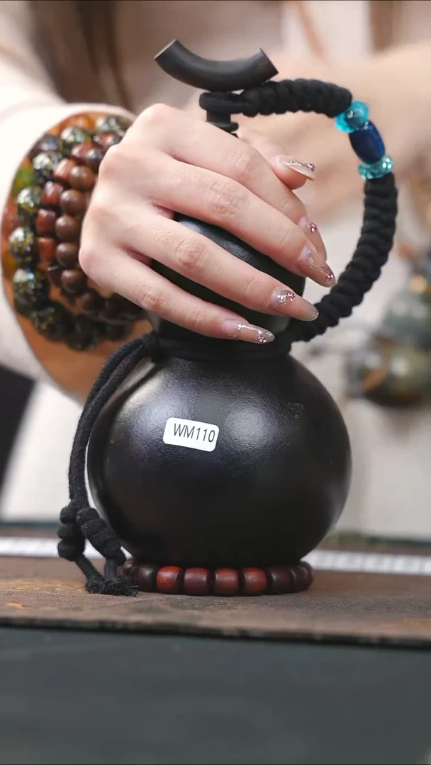 【闪购商品】WM110黑色中容量酒葫芦随缘发