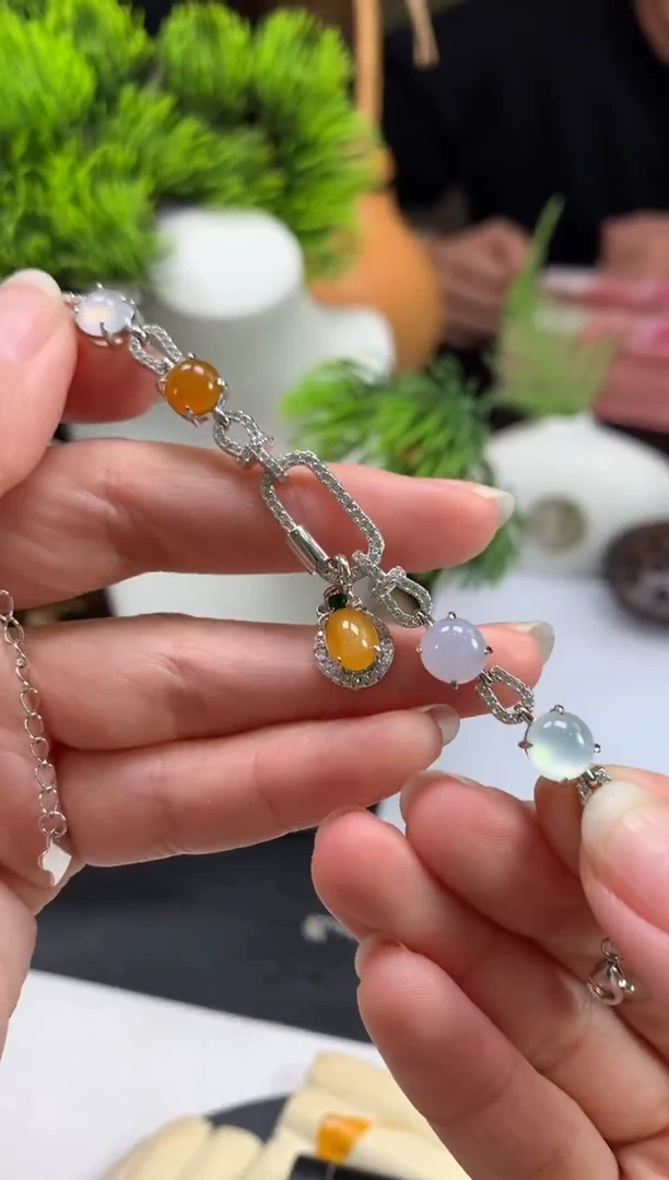 未镶嵌手链翡翠瞅*呢---115954