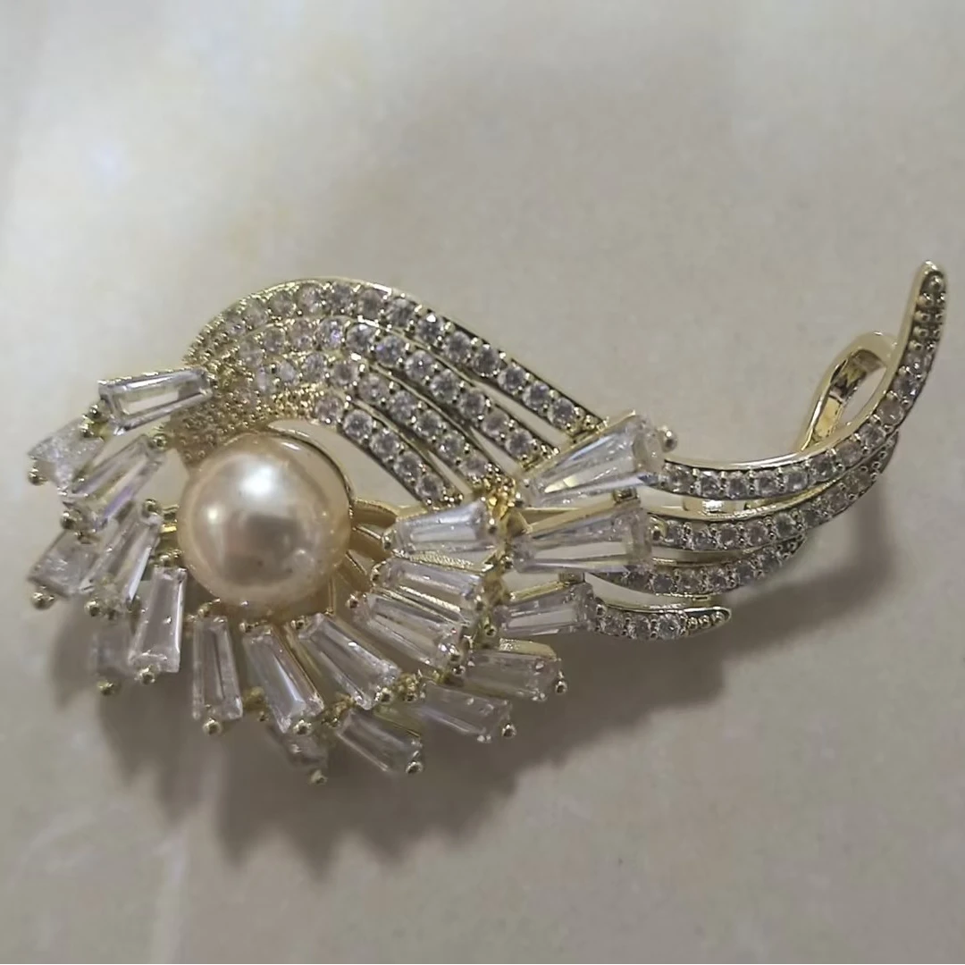 非金属仿水晶胸针 胸针饰品优雅时尚经典款