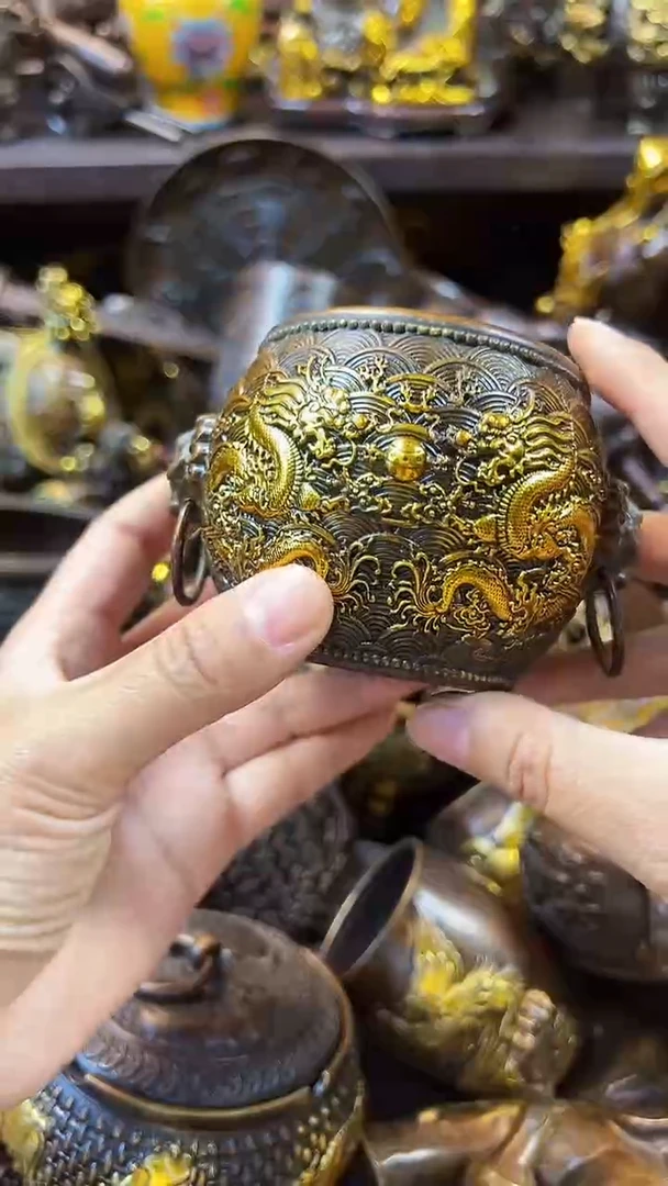 1案台摆件，物品摆件