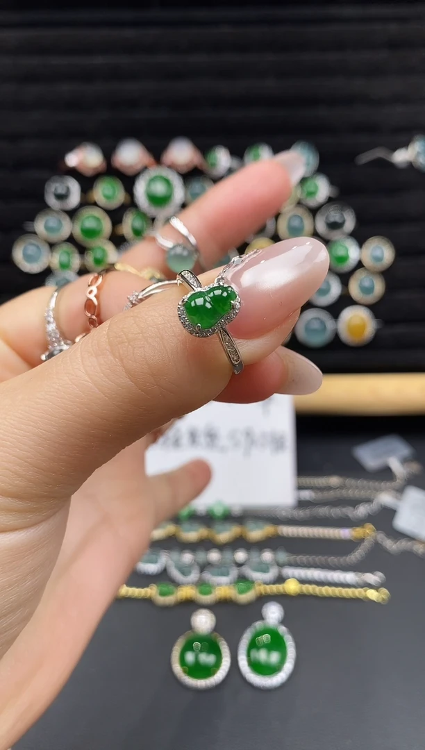 银S925镶嵌戒指翡翠111