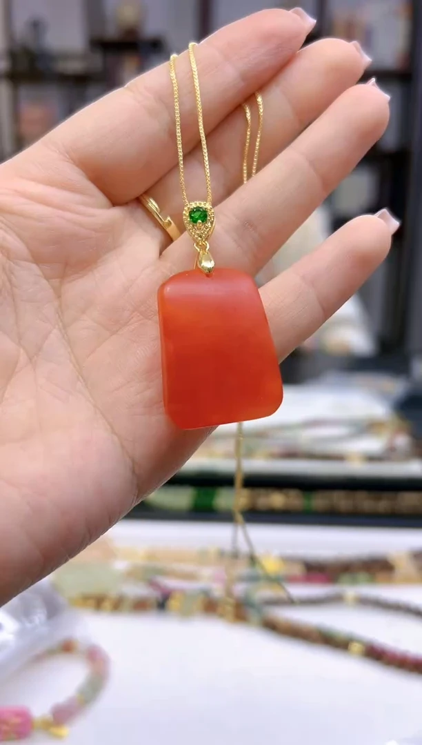 【闪购商品】蜜蜡吊坠(赠链)银S925镀金镶嵌D17