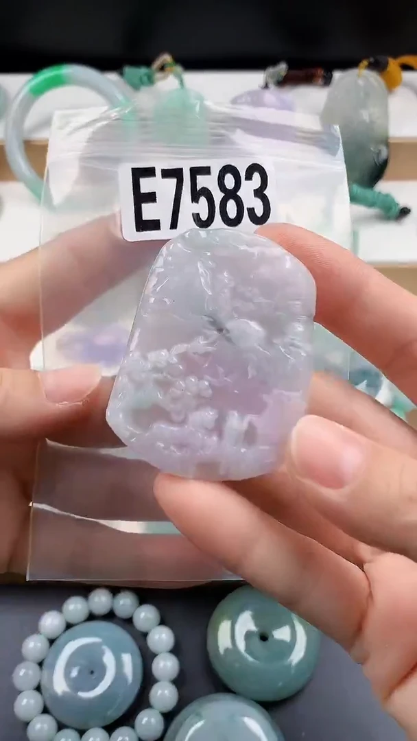 颈饰未镶嵌翡翠天然翡翠吊坠挂件