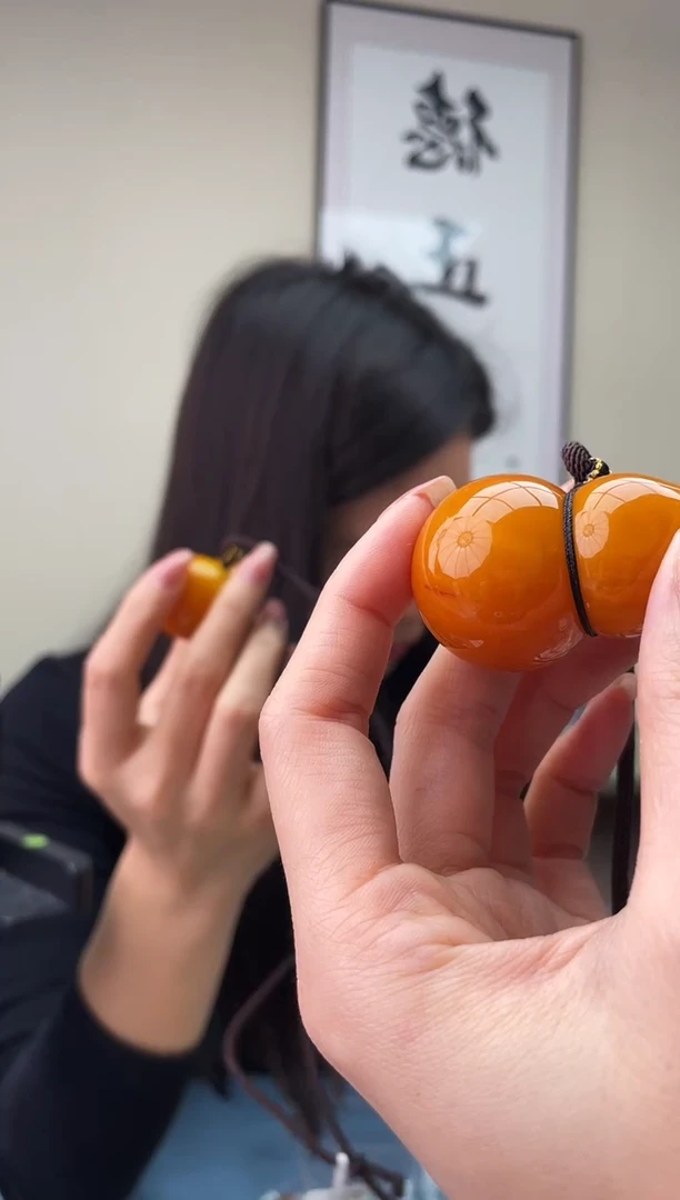 琥珀未镶嵌珠宝奇石T0微瑕假一罚十，多样性发一件