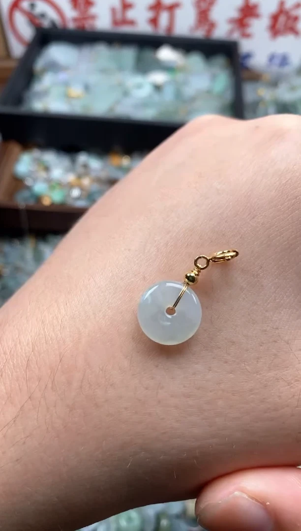 【闪购商品】翡翠颈饰未镶嵌哥哥