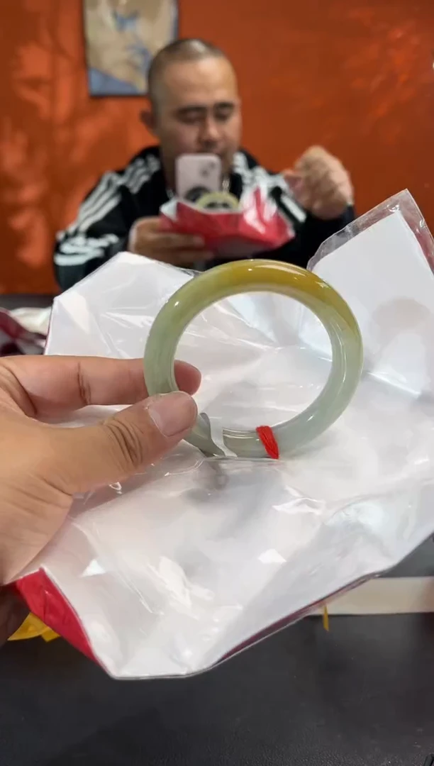 未镶嵌手镯翡翠翡翠手镯