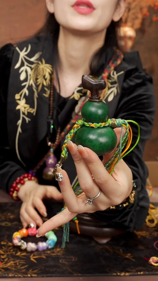 133 --大漆开口小葫芦----68