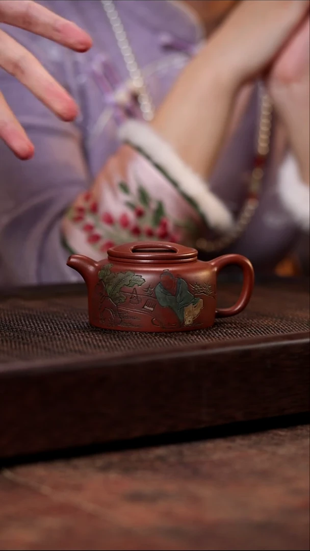 宜兴紫砂海棠红牛盖170cc