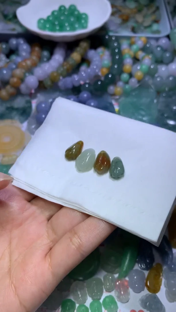 翡翠挂件未镶嵌MJX050595