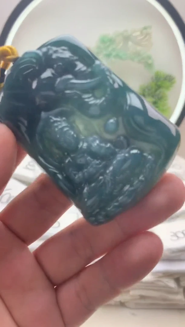 颈饰未镶嵌翡翠普贤