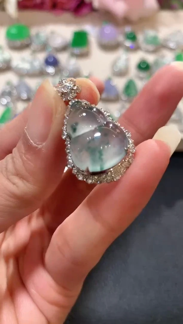 吊坠(不含链)18K金镶嵌翡翠z197