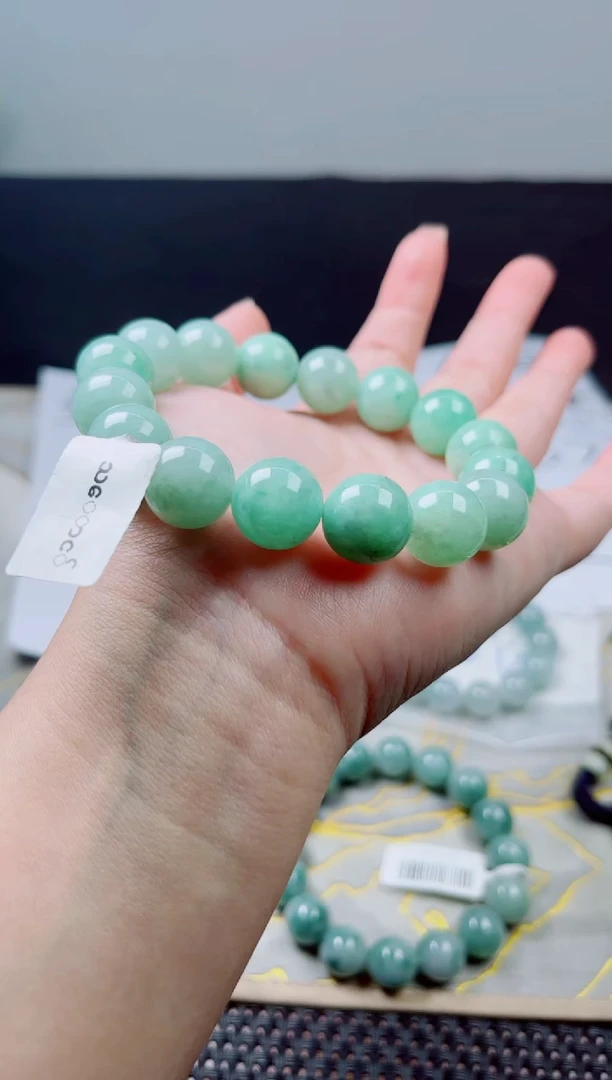 未镶嵌定制翡翠翡翠