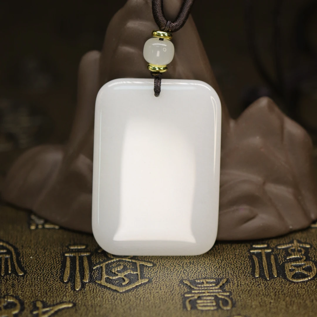 天然新疆金丝玉石平安无事牌吊坠男款简约时尚百搭白色颈饰女款