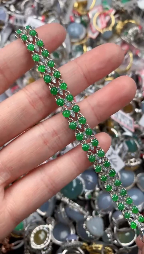 银S925镶嵌戒指翡翠333       2