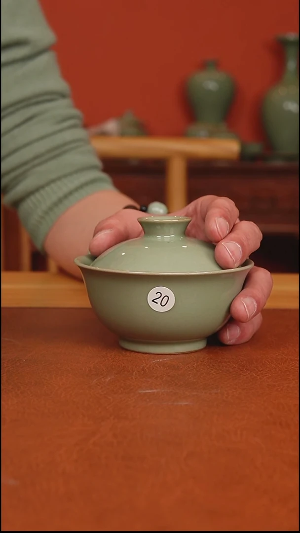 越窑秘色瓷大元宝盖碗小微瑕