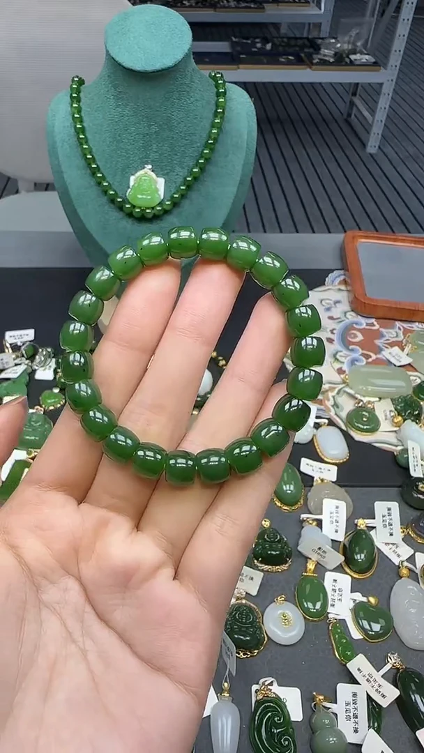 未镶嵌手串和田玉1