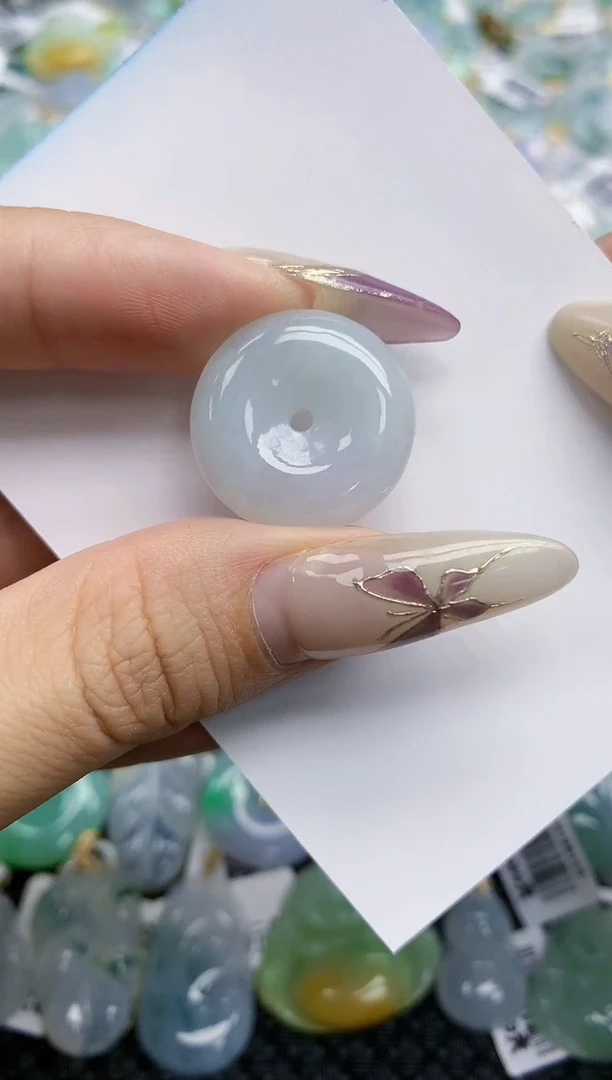 翡翠挂件未镶嵌136   天然翡翠A货