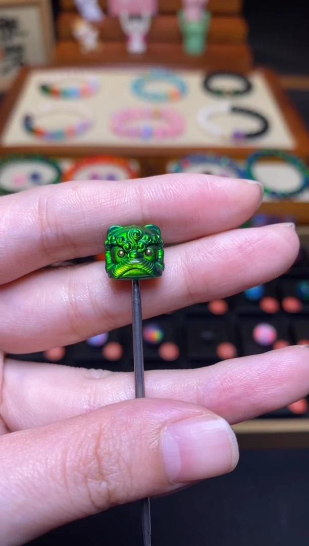 【闪购商品】树脂制品11mm+人工欧泊醒狮20