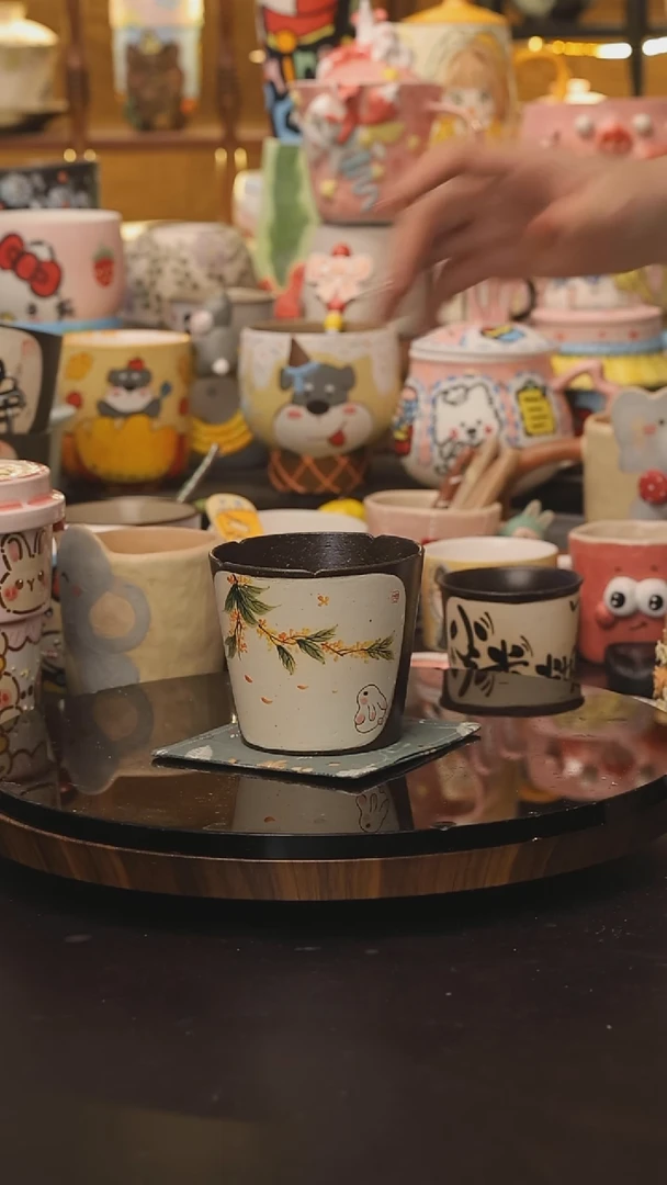 景德镇釉下彩绘设计师款式陶瓷
