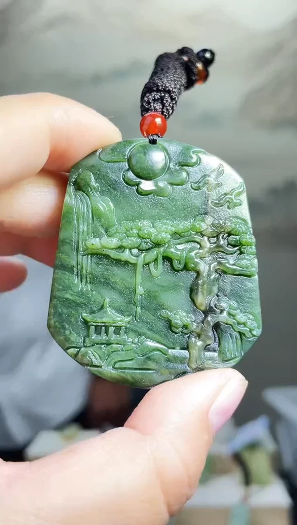 颈饰未镶嵌和田玉1
