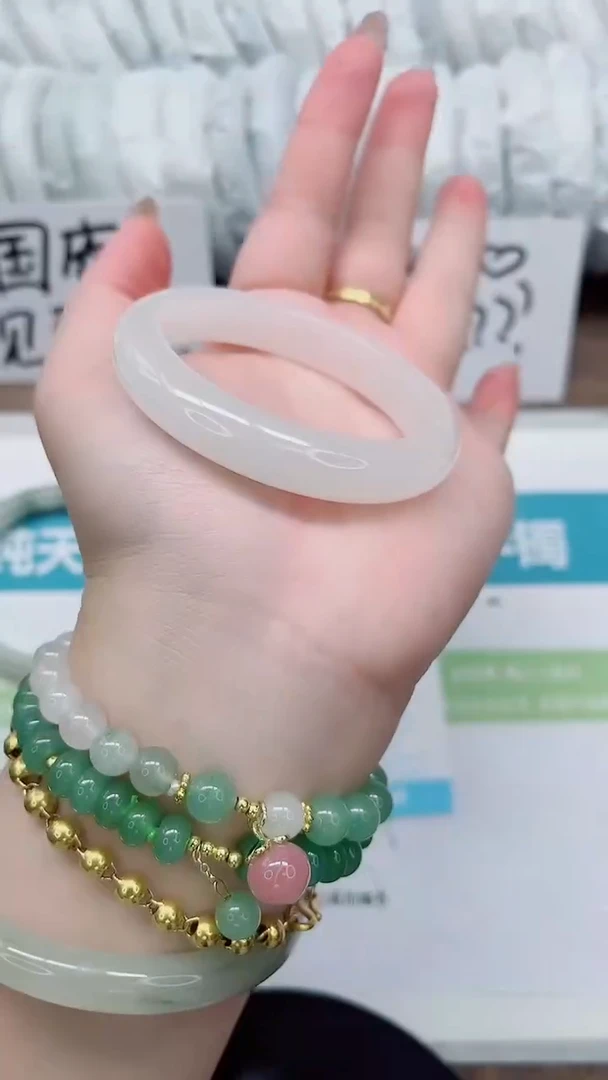 未镶嵌手镯石英质玉181-54.2