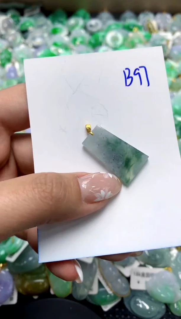 【闪购商品】翡翠颈饰18K金镶嵌111111111111111111