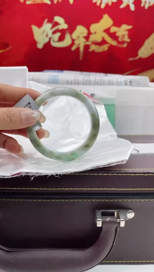 【闪购商品】翡翠手镯未镶嵌翡翠手镯（微瑕）5