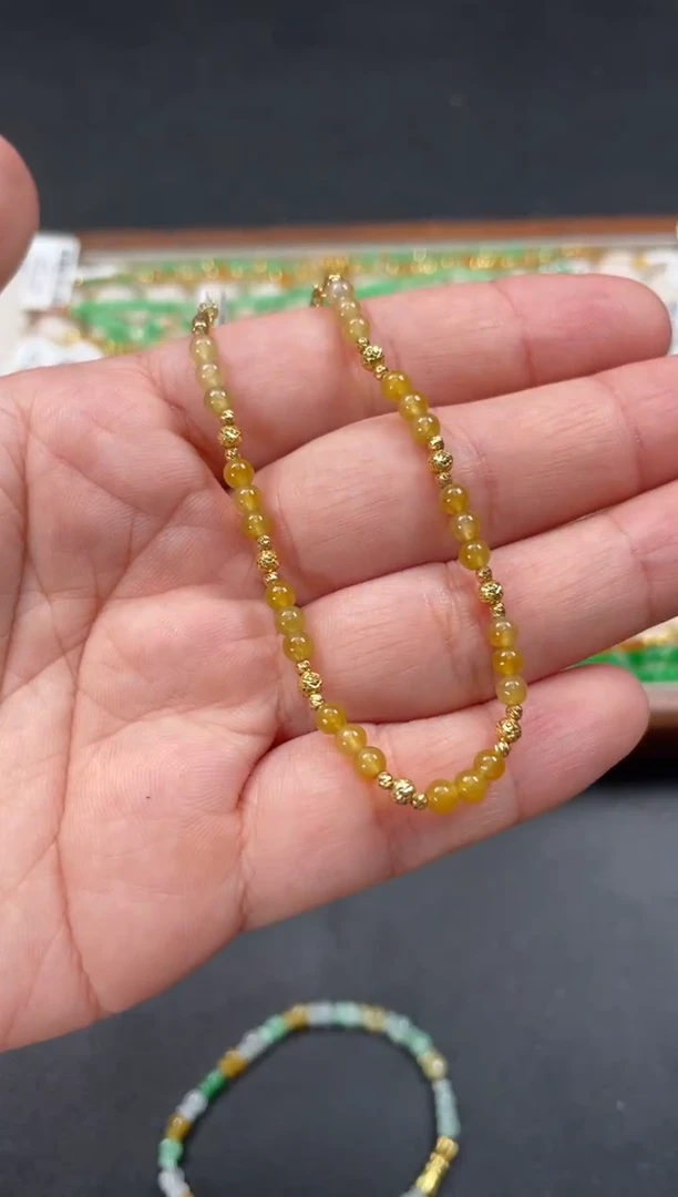 套链18K金镶嵌翡翠一条  P508