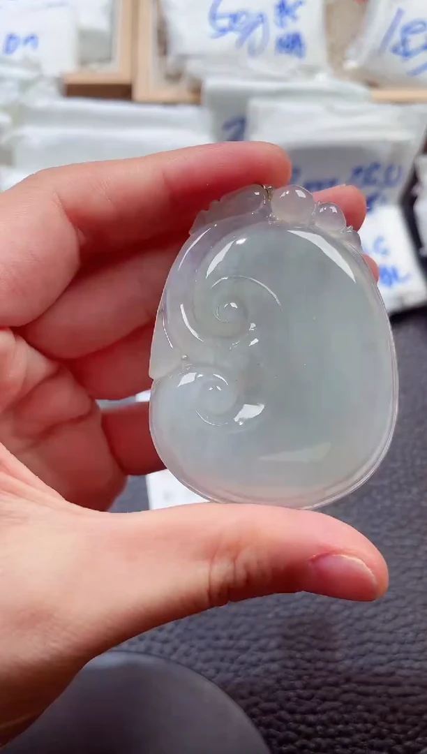 颈饰未镶嵌翡翠00007824