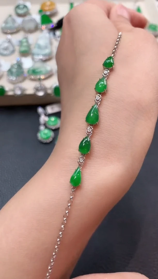18K金镶嵌手链翡翠n9母亲节礼物