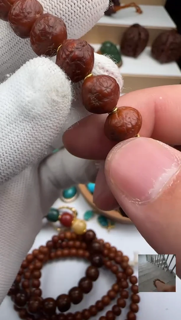 猴头核桃吊坠猴头核桃手串一个