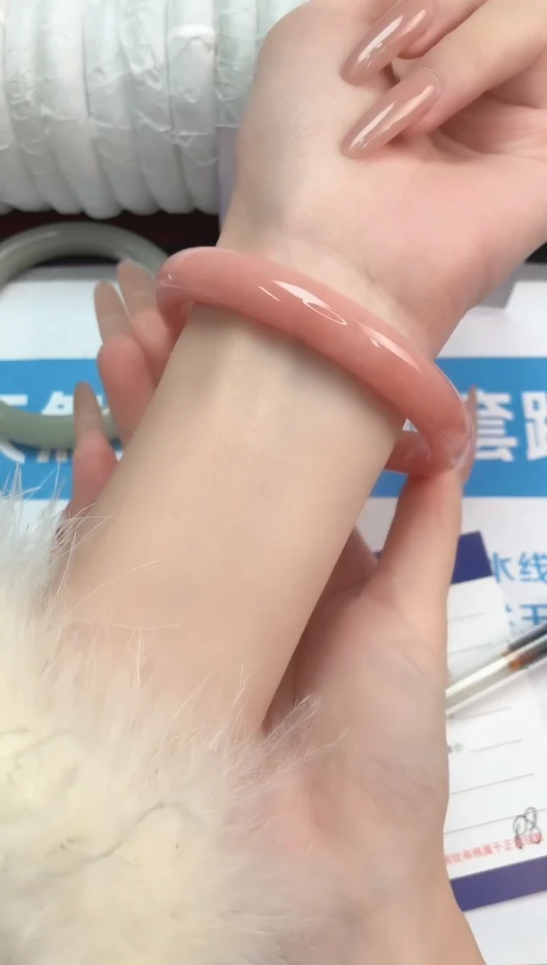 未镶嵌手镯石英质玉桃花酿88-圈口62.5-236