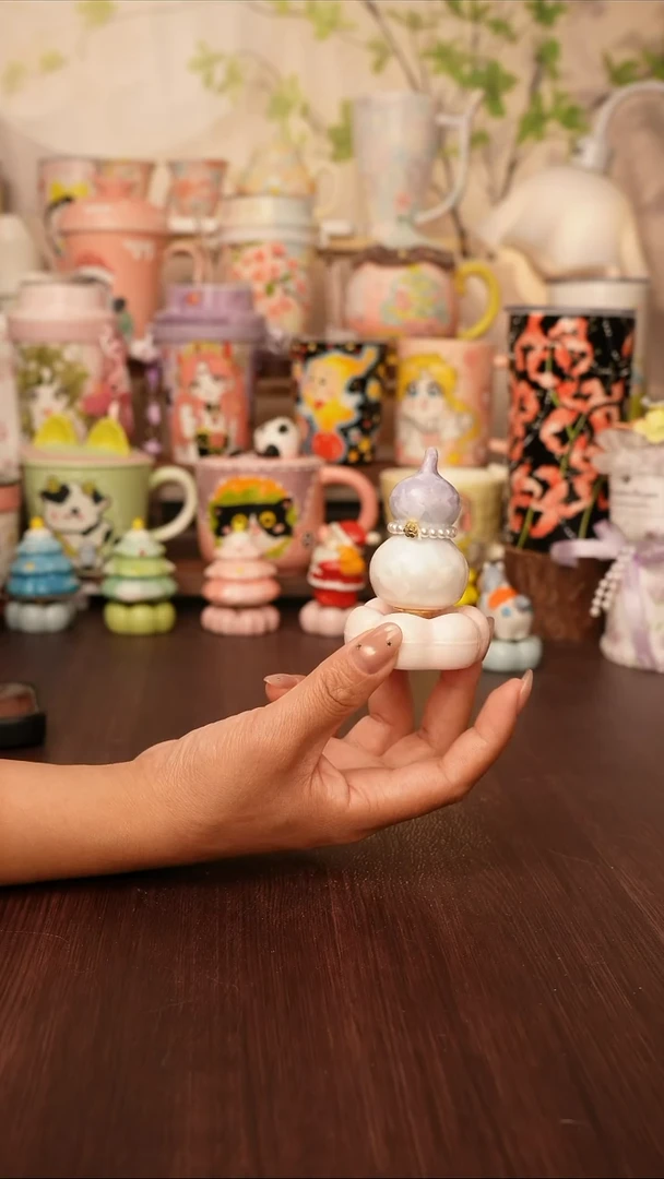 陶景德镇手绘的杯子