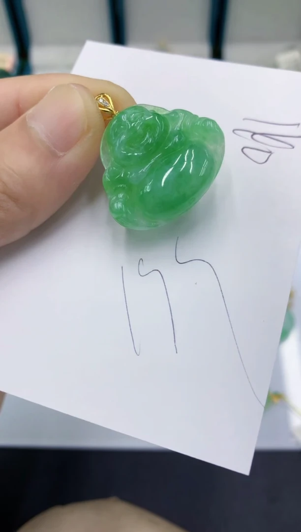 颈饰未镶嵌翡翠翡翠