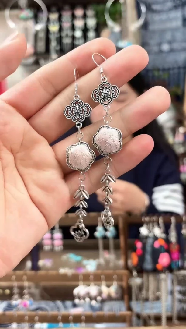 织绣民族风非遗老绣饰品718*