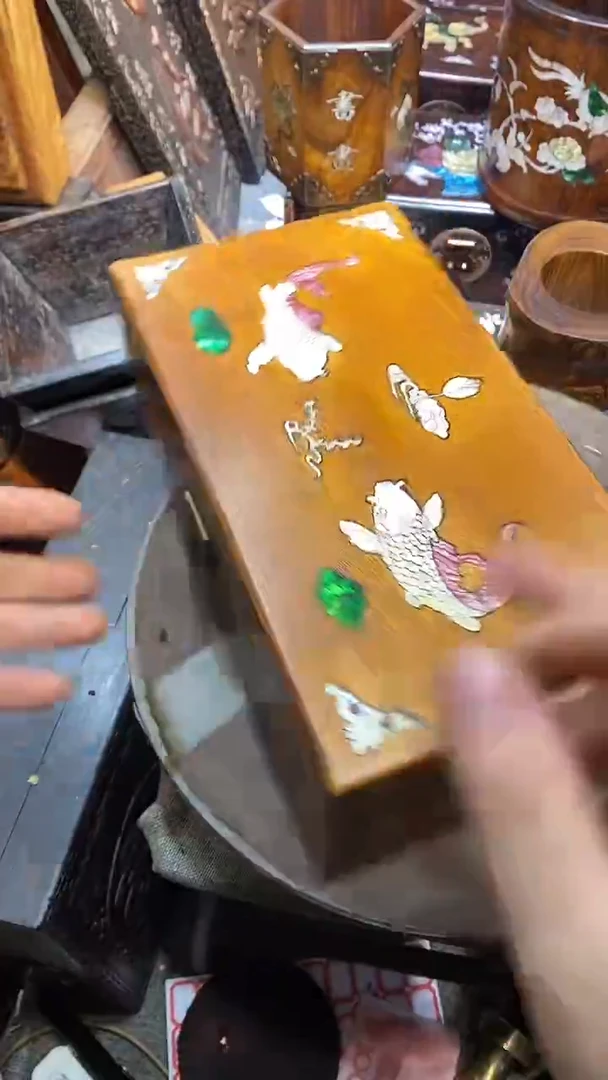 木木雕款大盒子一个