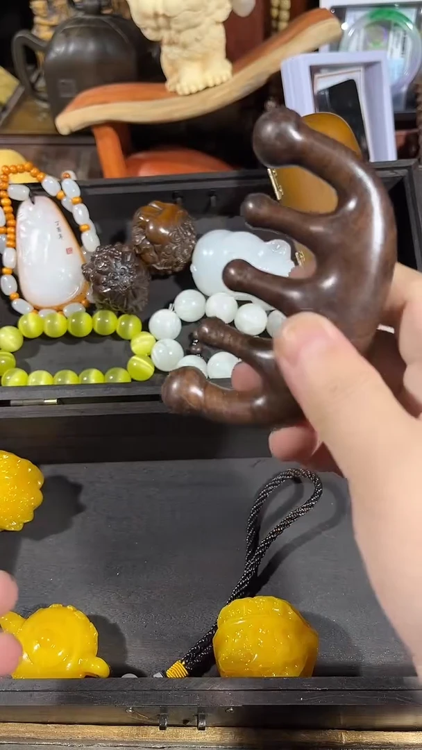 【闪购商品】滴血莲花菩提吊坠1