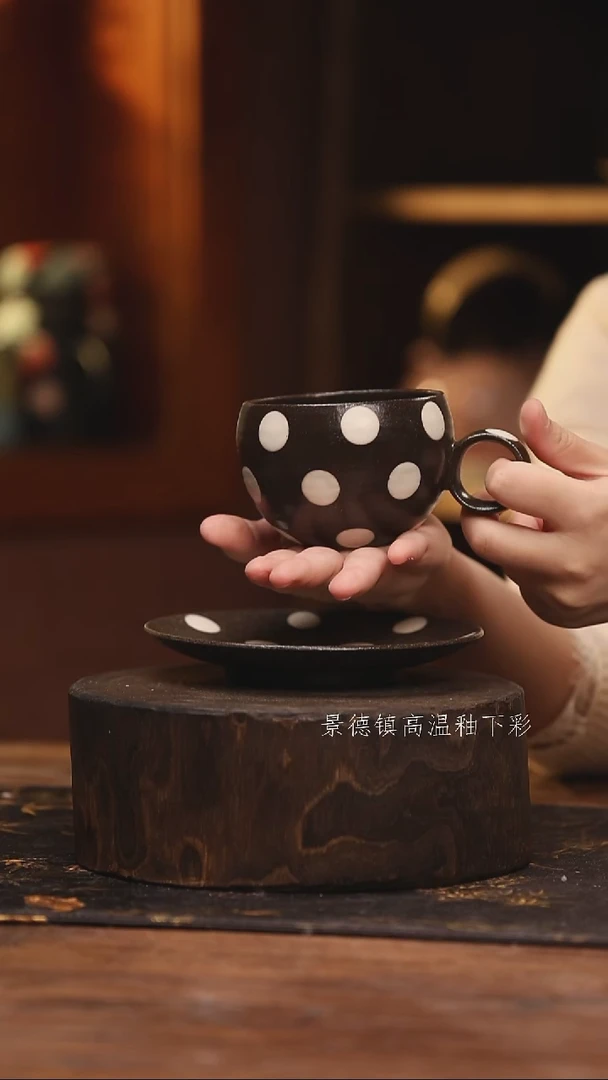 陶瓷景德镇高温釉下手绘陶瓷