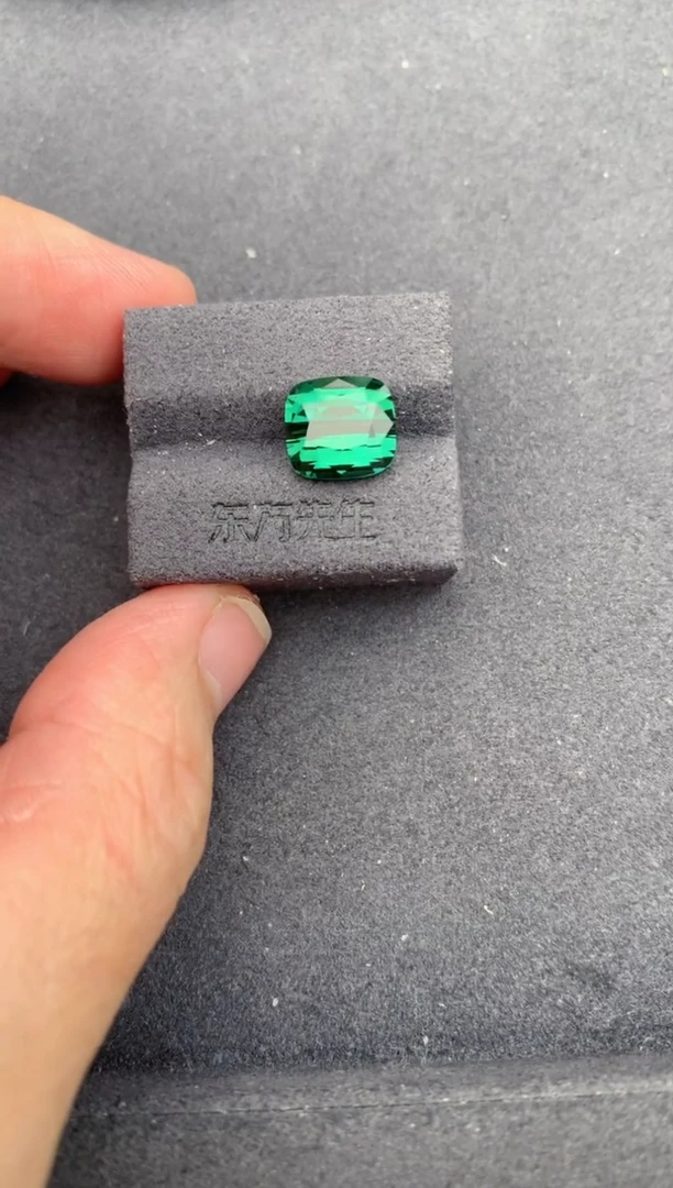 未镶嵌珠宝半成品碧玺4.3ct绿碧玺 BE 定制