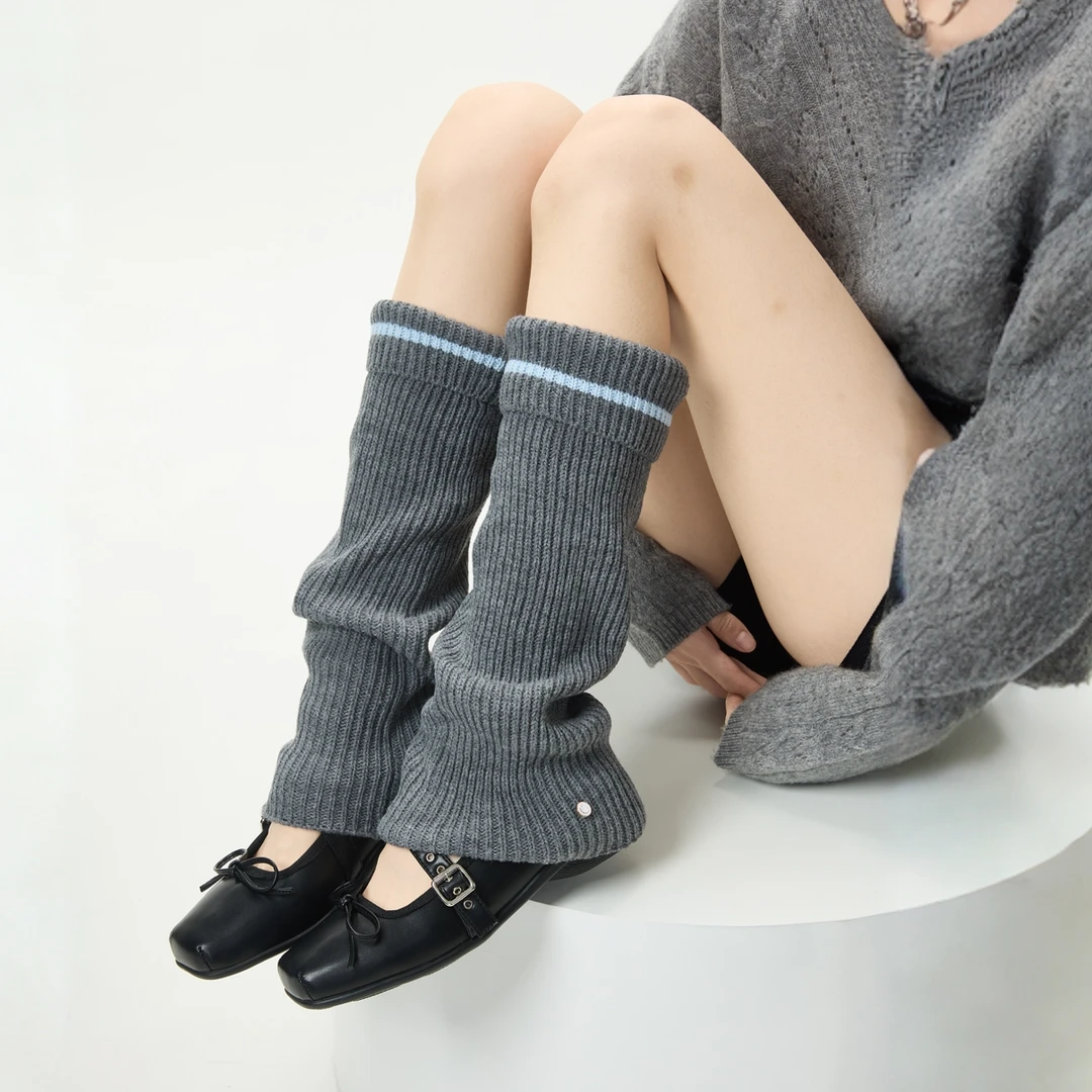 48厘米格雷灰色翻边微喇叭袜套秋冬宽松针织堆堆腿套金属扣