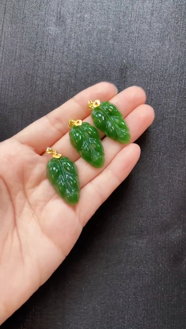 吊坠(赠链)银S925镶嵌和田玉多样性发一