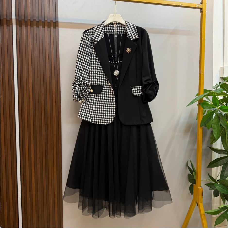 早秋新款时尚气质AB版设计西服外套十吊带连衣裙两件套套装