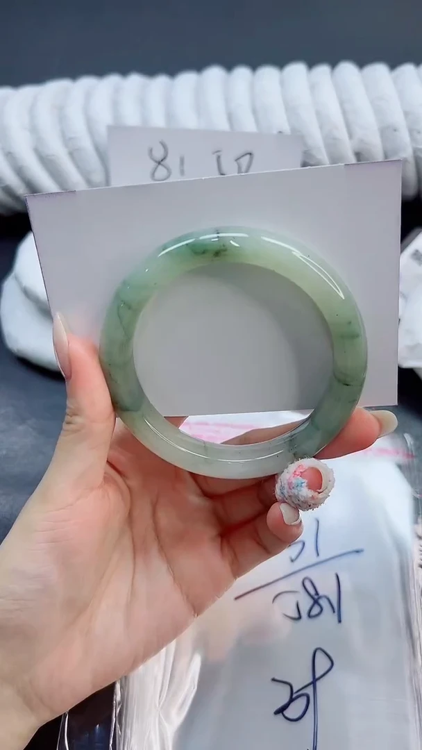 未镶嵌手镯石英质玉31/58.1