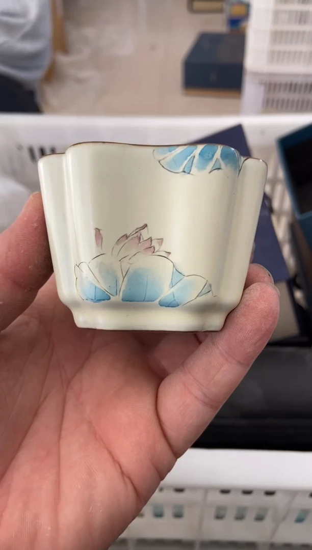 无运费险有瑕疵的摄影的产品有使用过的痕迹有点脏介意勿拍