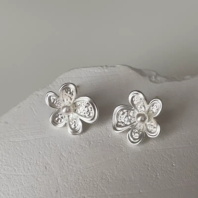 铜合金耳饰 【D79】新款时尚精致甜美百搭简约ins耳环手工耳扣