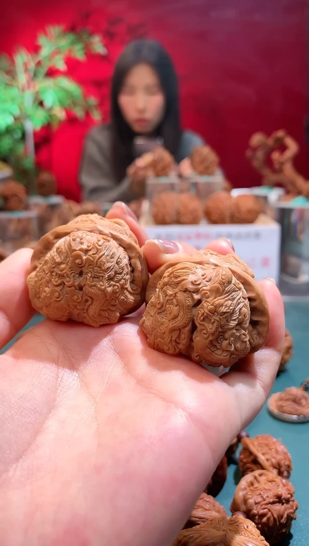 【闪购商品】文玩核桃把件147258369------