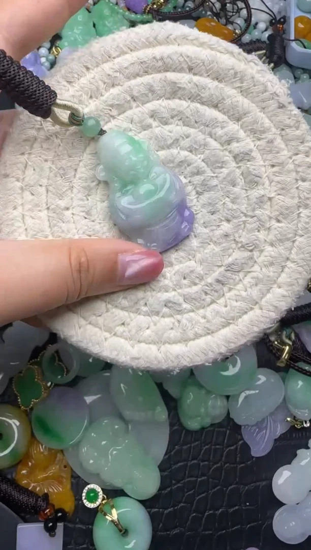 颈饰未镶嵌翡翠天然缅甸翡翠吊坠