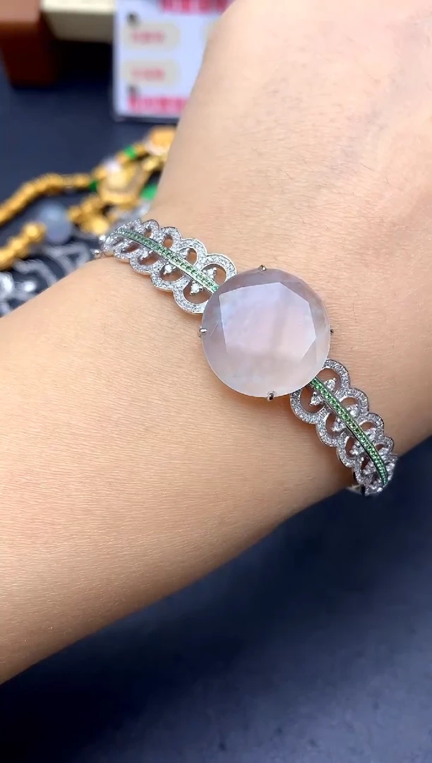 18K金镶嵌手镯翡翠463 -中国好珍宝