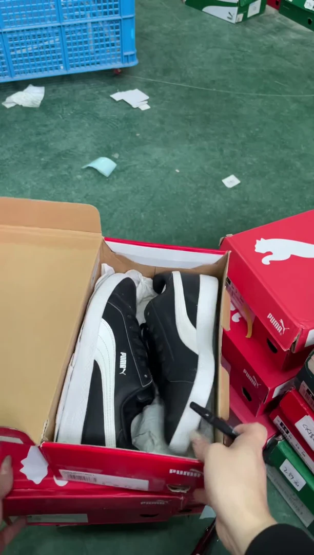 彪马时尚休闲运动鞋38M  JJ48